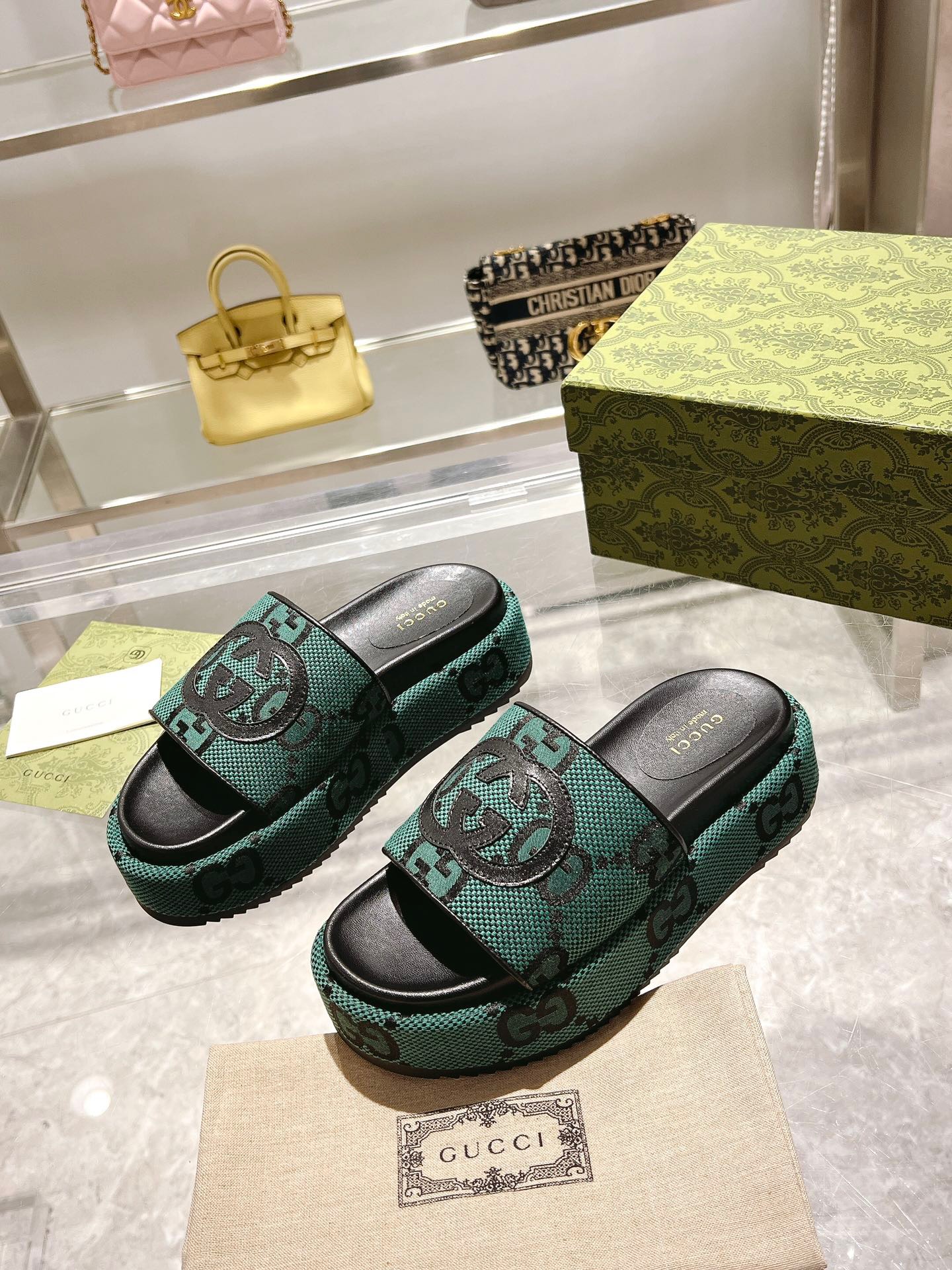 Gucci hot sale new slippers