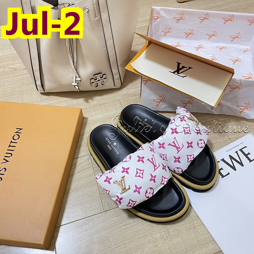 Louis vuitton style discount slippers