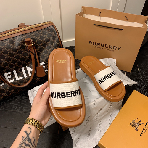 Burberry slippers outlet